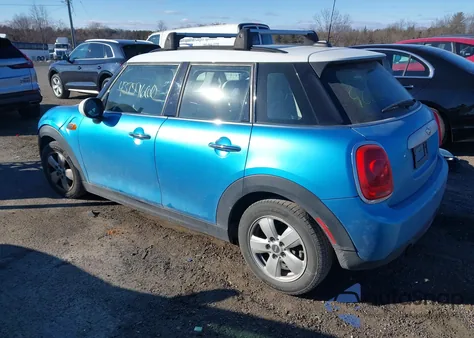 2015 Mini Hardtop Cooper z USA, uszkodzony, nr VIN WMWXS5C58FT833286